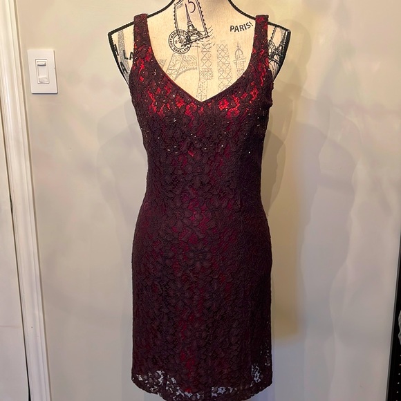 Dresses & Skirts - VINTAGE SPARKLY DRESS